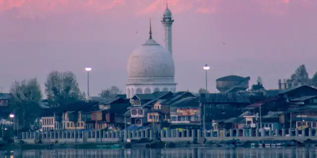 Driven 6 Days Kashmir Adventure Tour Package | Alive