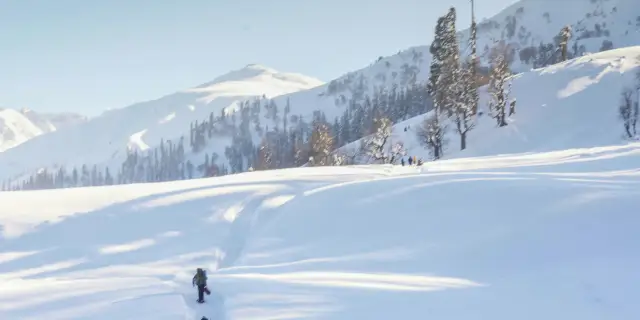 Sovereign 5 Days Kashmir Tour Package From Delhi | Raw