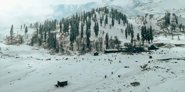 Ageless 4 Days Kashmir Tour Package From Kolkata | Wistful