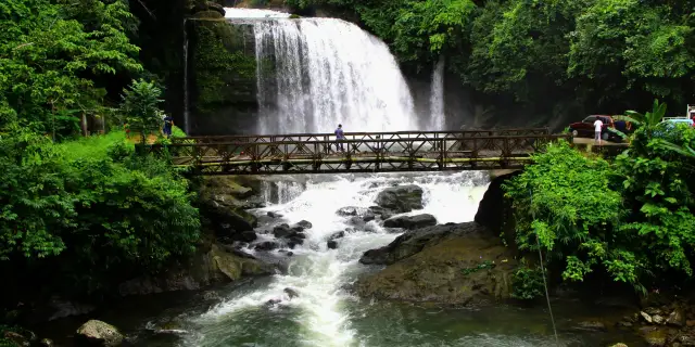 Vital 5 Days Kudeng Rim Root Bridge Trek | Compelling